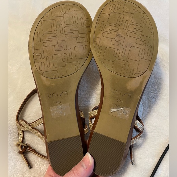 Unida Gold Glitter Sandals Size 6.5M - Picture 7 of 7